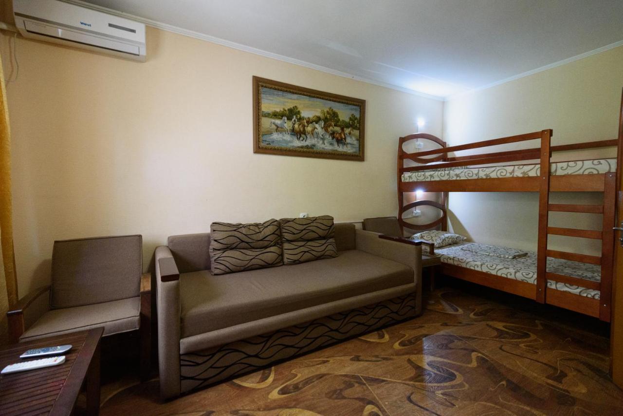Hotel Maiami Nikopol Exterior foto